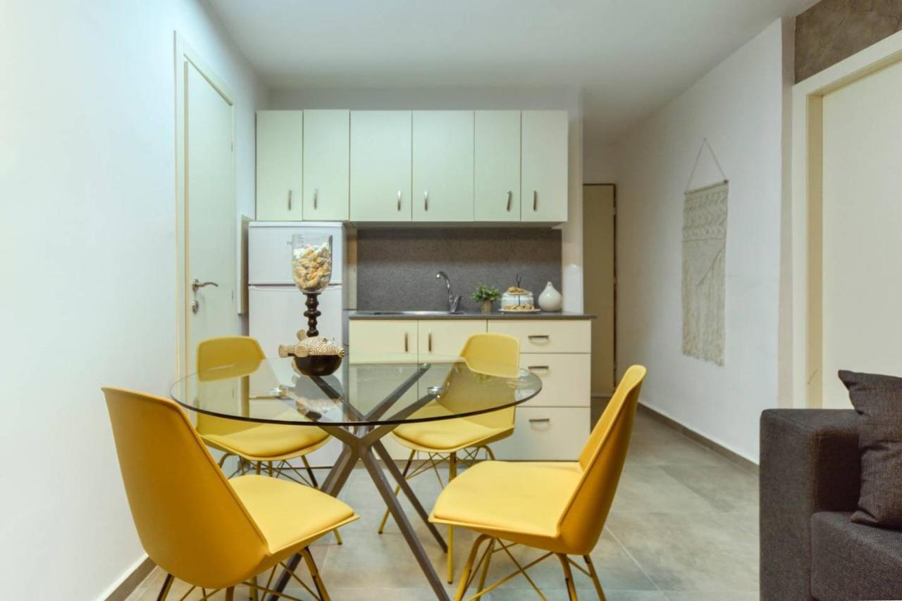 Authentic One Bedroom Apartment In City Center เยรูซาเลม ภายนอก รูปภาพ